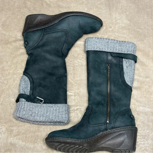 Ugg Women’s Skyfall Suede Wedge Boots Black Insulated Leather 1006145 Size 8 - Picture 5 of 11